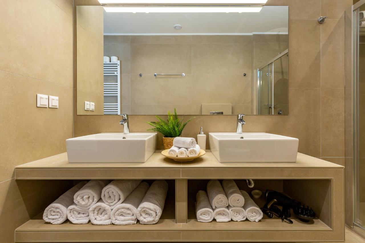 Villa Politimi Luxury Retreat 스코펠로스 타운 외부 사진